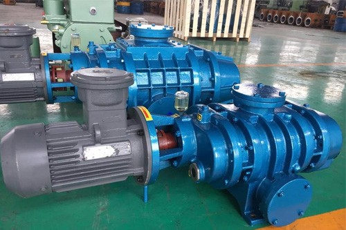 羅茨(ci)真空泵車間(jiān)一角